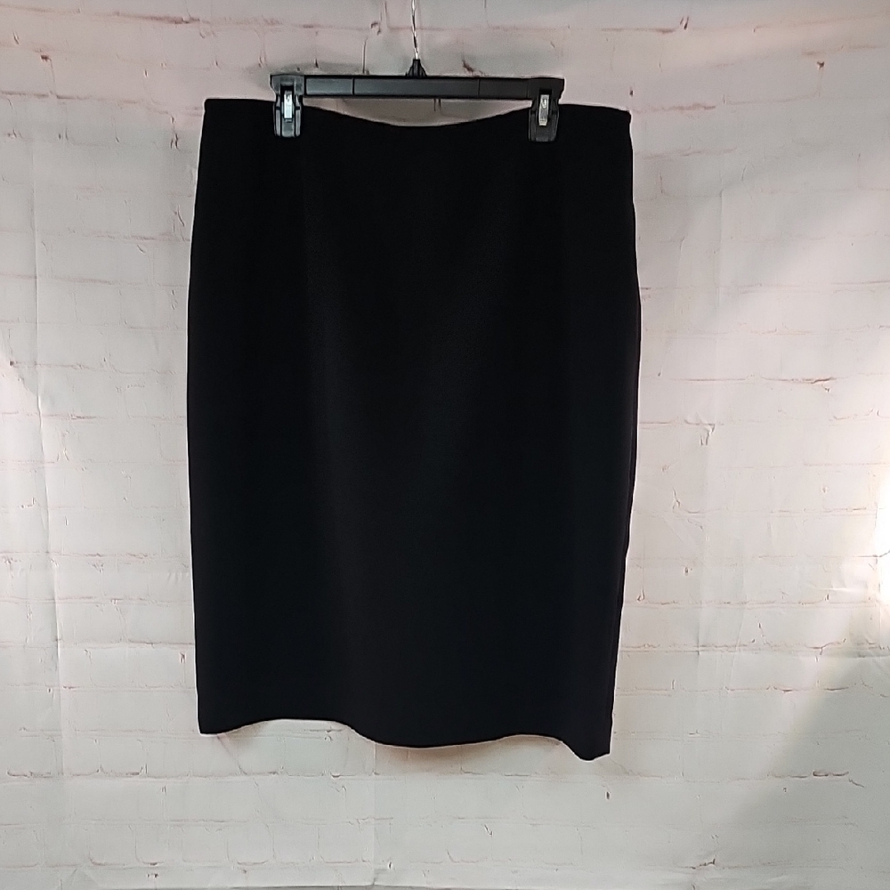 Classic Black Women's Pencil Skirt